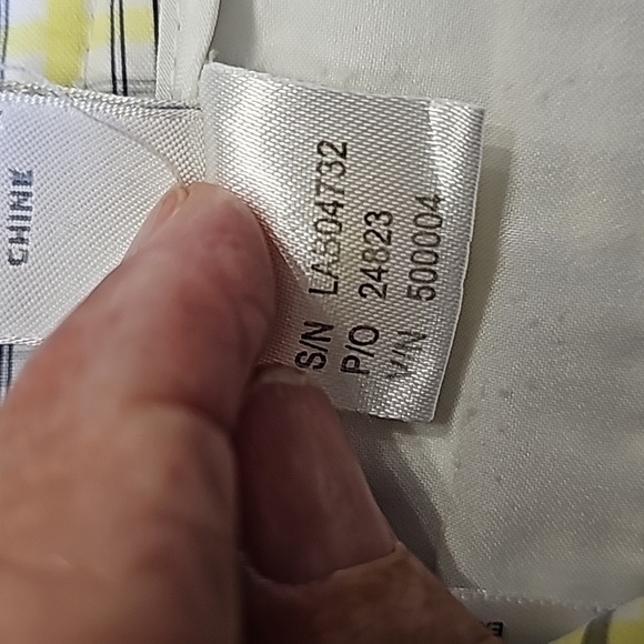 ANNIKA YELLOW AND GRAY PLAID BERMUDA SHORTS. SIZE 2. 3 POCKETS. GREAT - Picture 8 of 12